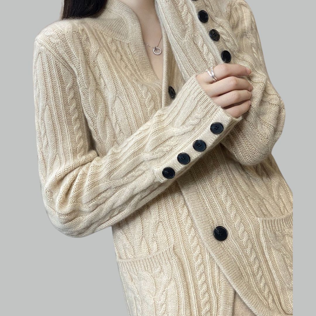 Eleganter Strickcardigan aus Wollmischung mit Zopfmuster für Damen | Lara