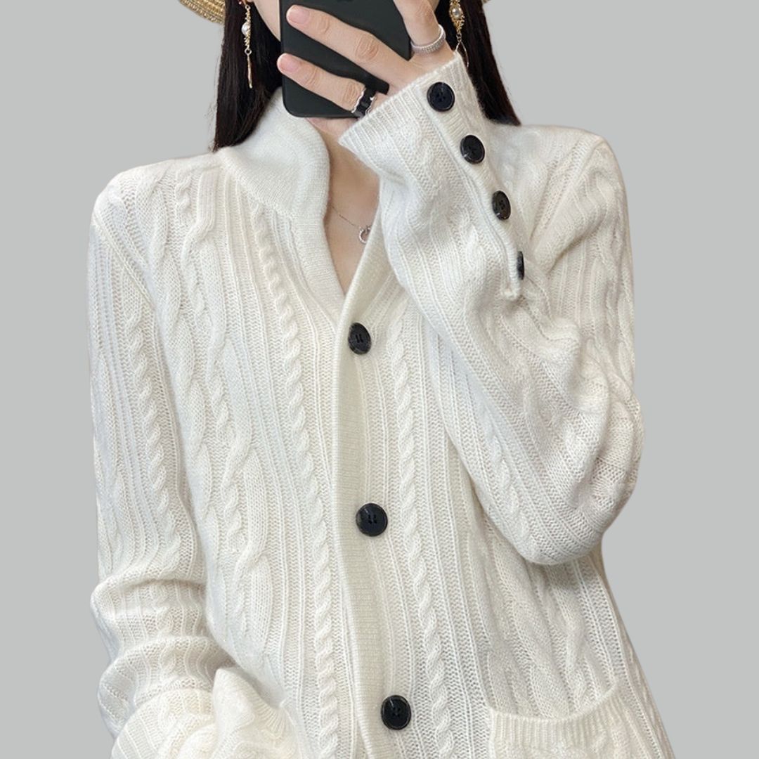 Eleganter Strickcardigan aus Wollmischung mit Zopfmuster für Damen | Lara