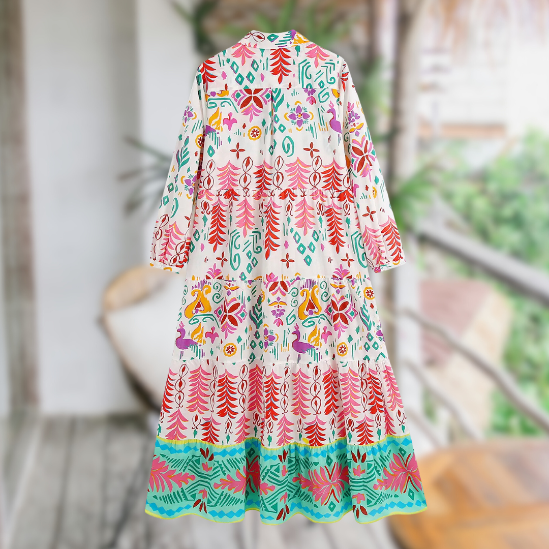 Lebhaftes Sommerkleid mit langen Ärmeln und Kragen für Damen