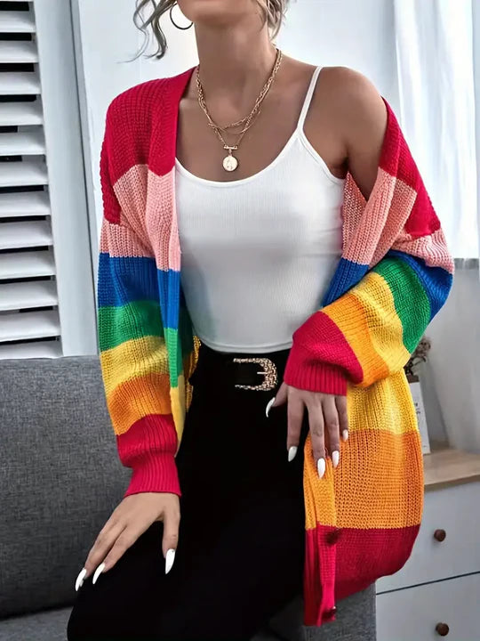 Gemütliche lockere Regenbogen-Strickjacke für Damen