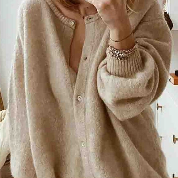 Eleganter Strick Cardigan mit langen Ärmeln | Maelle