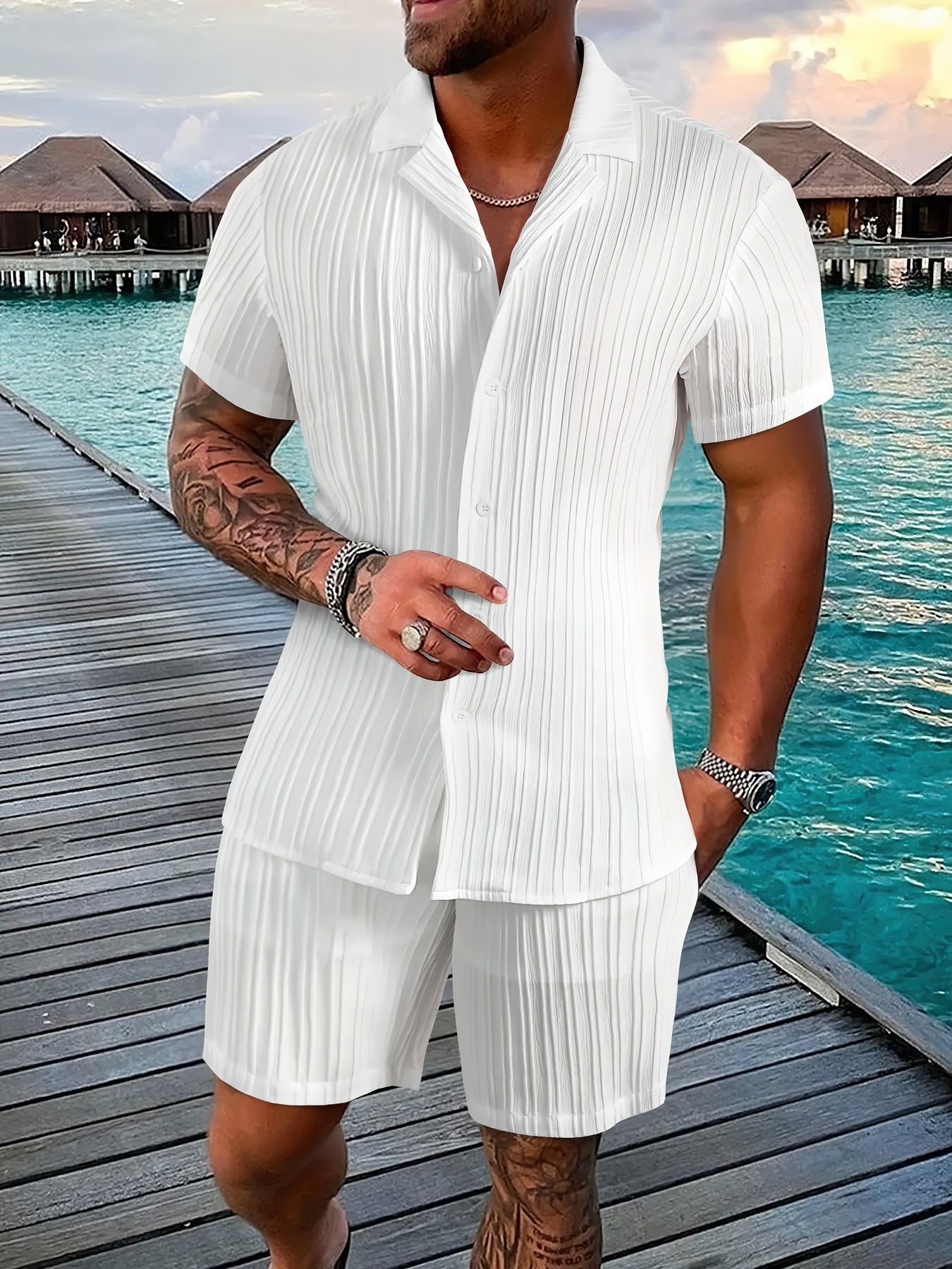 Lässiges Zwei Teiliges Set – Button Up Shirt und Shorts für den Sommer und Urlaub für Herren