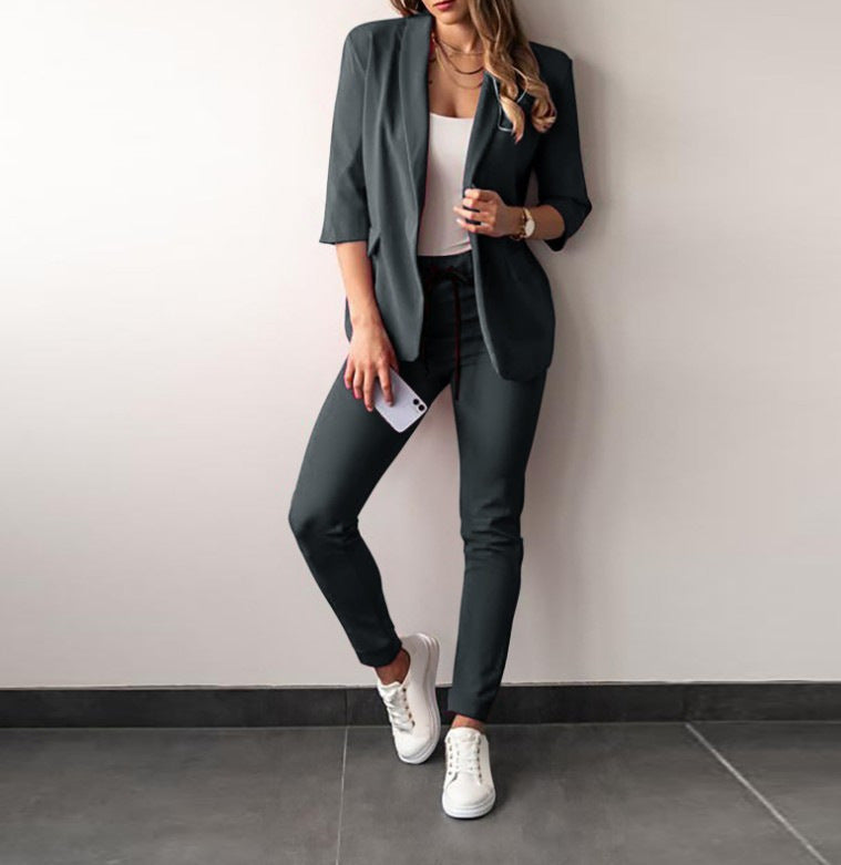 2-teiliges Büro-Outfit mit Blazer und Anzughose für Damen | Aure