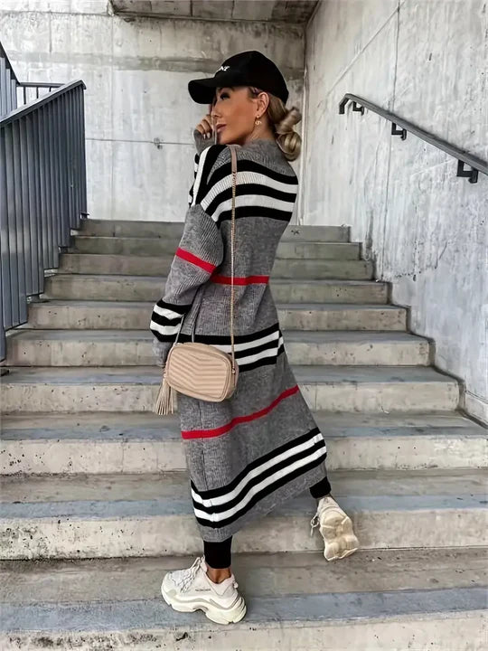 Stylische gestreifte lange offene Strickjacke für Damen