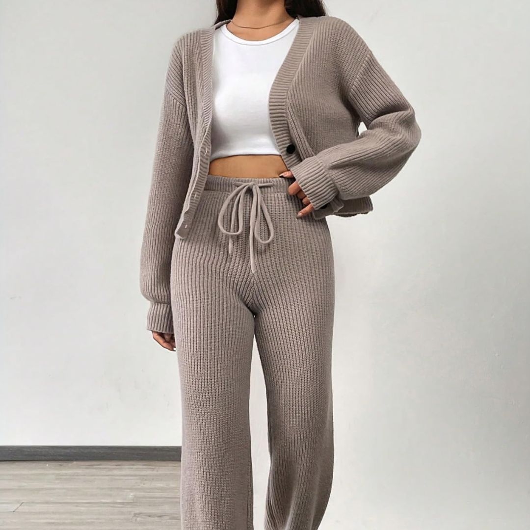 Elegantes Zweiteiliges Strickpullover-Set | Livia