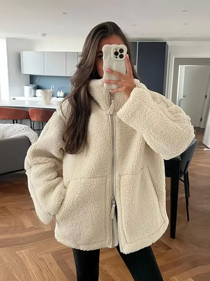 Flauschige Oversized Jacke aus Fleece