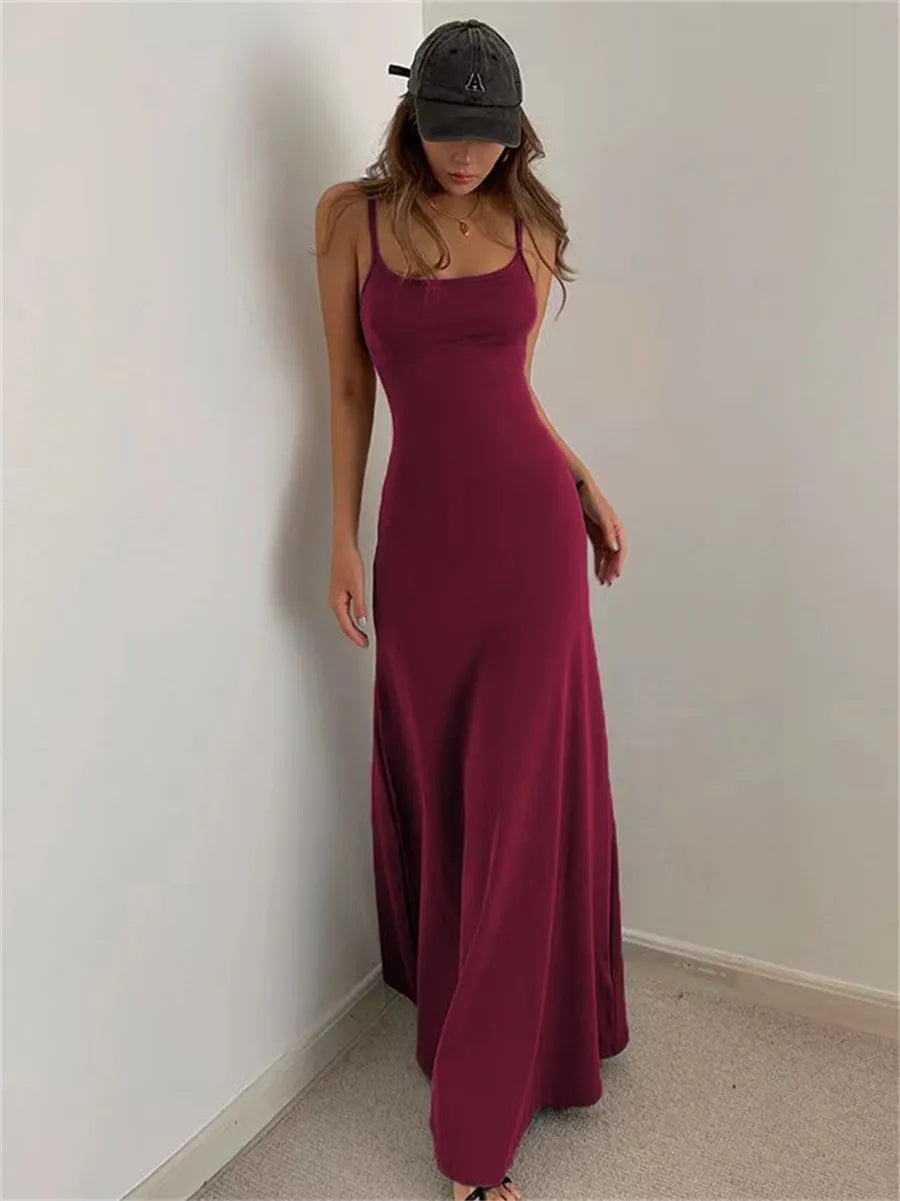 Elegantes Figurbetontes Kleid mit Spaghettiträgern und Taillierter Passform – Perfekt für Freizeit und besondere Anlässe