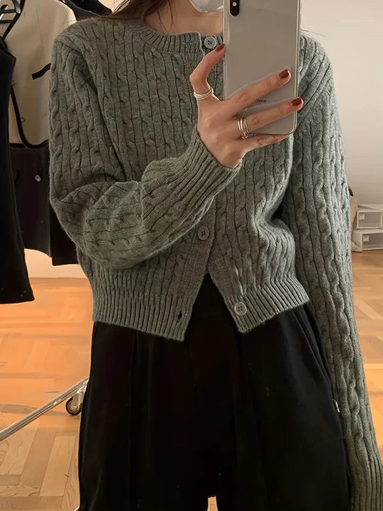 Elegante Strickjacke mit Rundhalsausschnitt und Knopfleiste für Damen