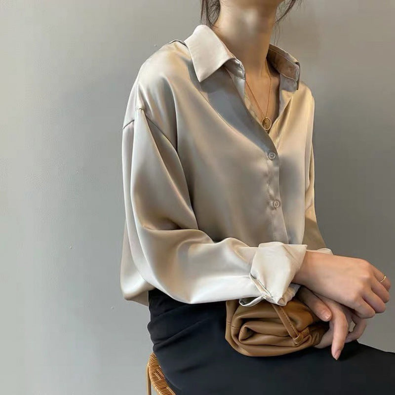 Elegante Bluse aus Satin mit Knopfleiste für Damen