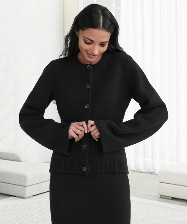 Weiche Strickjacke mit Slim-Fit-Schnitt und Knöpfen im Eleganten Stil für Damen