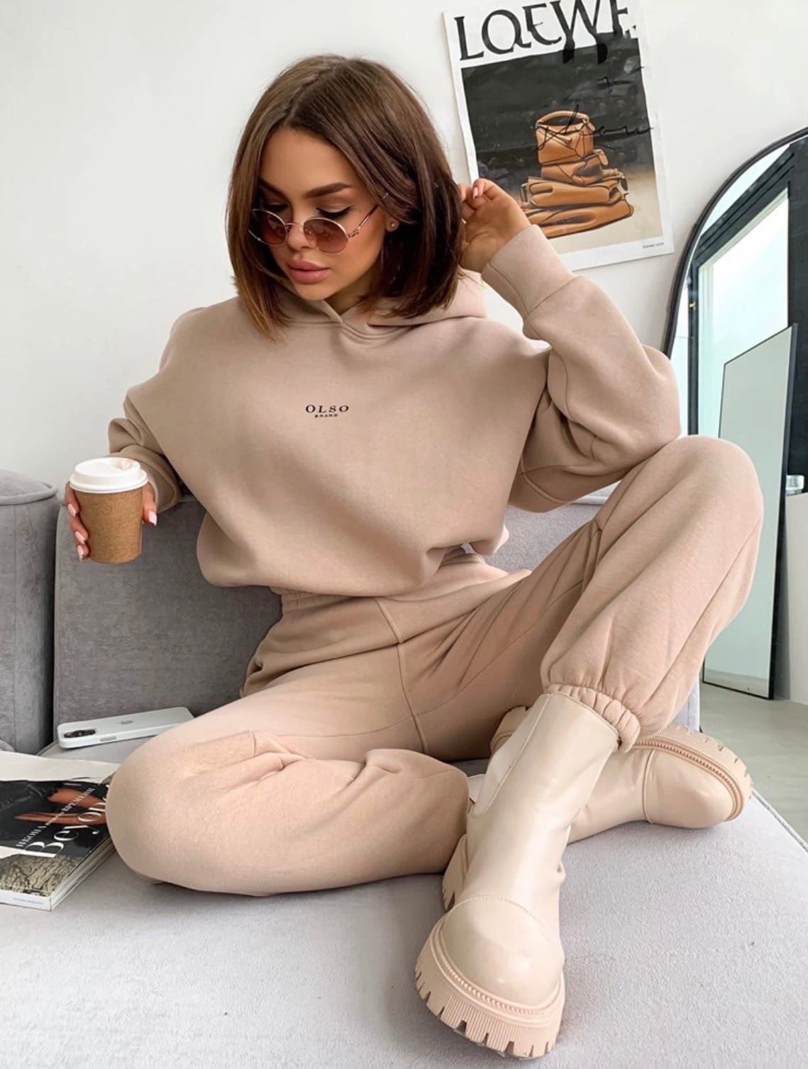 Zweiteiliges Set mit Kapuzenpullover und Hose im oversized Schnitt für Frauen | Sophie